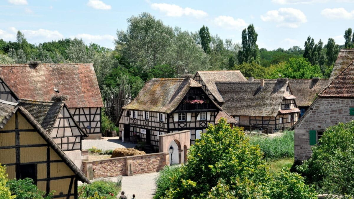 Exploration de l'Alsace  villages authentiques, traditions et patrimoine