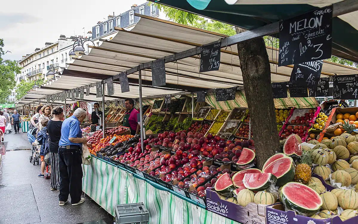 Un coup d’œil au marché des Rues